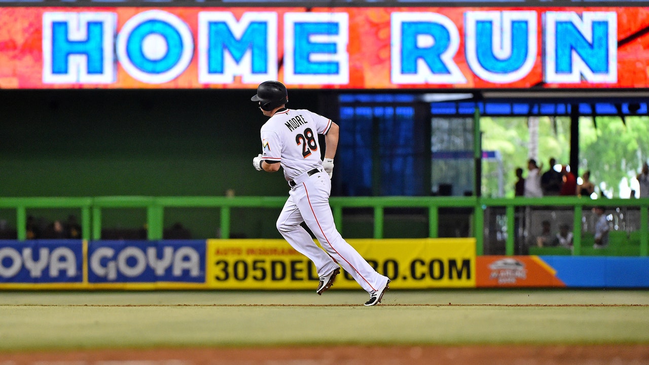 Marlins storm back from early deficit, sweep 2-game set vs. A's